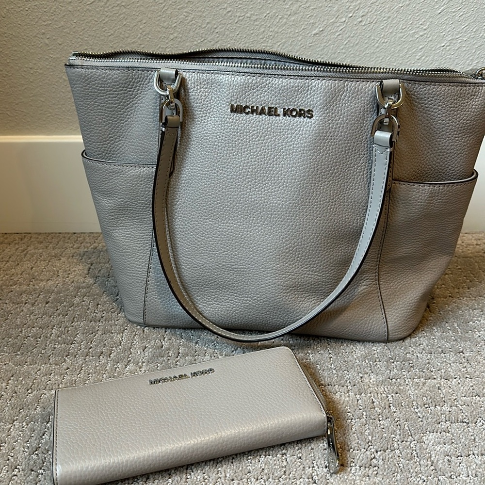 Michael Kors Large East West Tote & Wallet